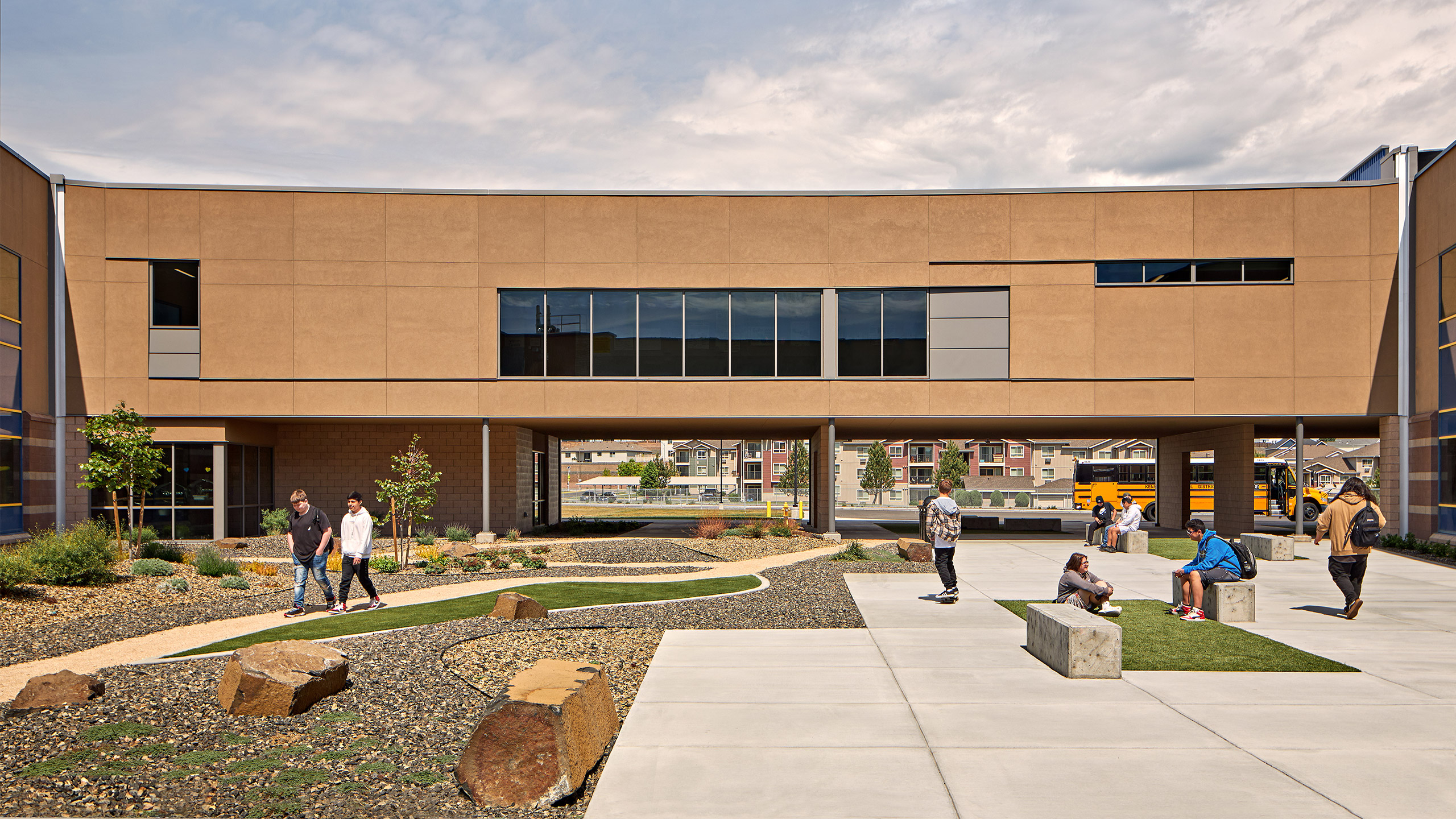 Southridge Kennewick Courtyard